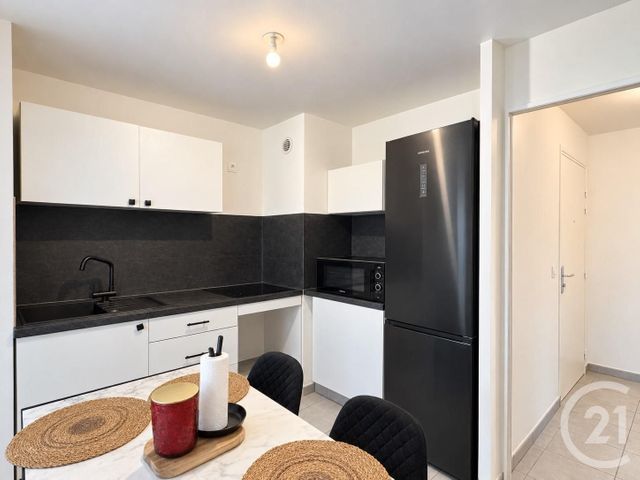 Appartement T3 à vendre - 3 pièces - 53.0 m2 - ST FONS - 69 - RHONE-ALPES - Century 21 K.P.I