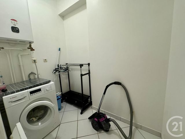 Appartement T2 à louer - 2 pièces - 43.54 m2 - ST FONS - 69 - RHONE-ALPES - Century 21 K.P.I