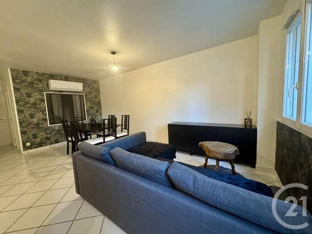 Appartement T2 à louer - 2 pièces - 43.54 m2 - ST FONS - 69 - RHONE-ALPES - Century 21 K.P.I