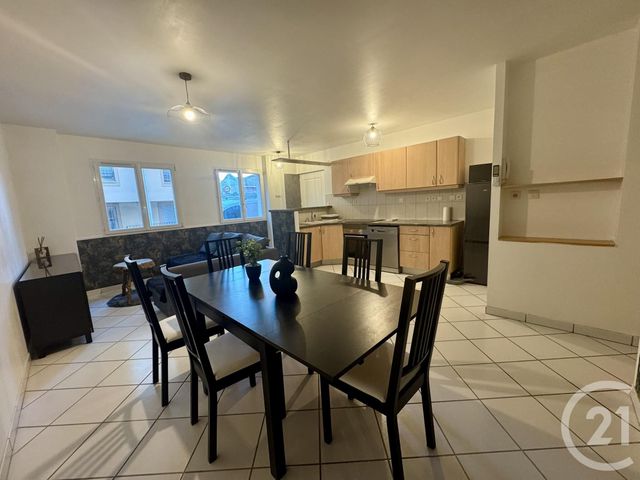 Appartement T2 à louer - 2 pièces - 43.54 m2 - ST FONS - 69 - RHONE-ALPES - Century 21 K.P.I