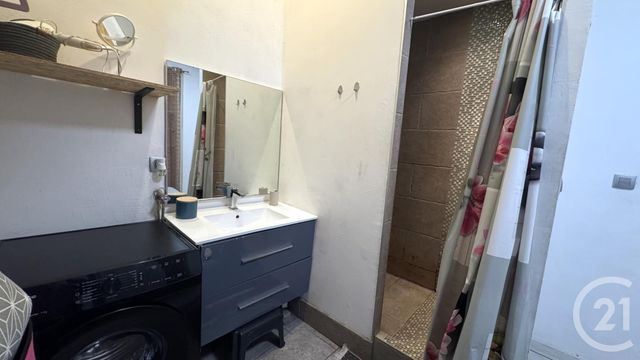 Appartement T2 à louer - 2 pièces - 45.51 m2 - ST FONS - 69 - RHONE-ALPES - Century 21 K.P.I