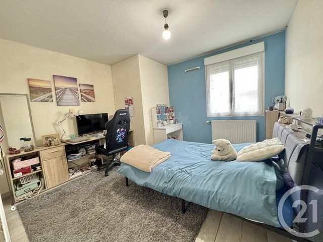 Appartement F4 à louer - 4 pièces - 91.59 m2 - ST FONS - 69 - RHONE-ALPES - Century 21 K.P.I