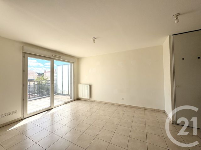 Appartement T2 à vendre - 2 pièces - 41.0 m2 - ST FONS - 69 - RHONE-ALPES - Century 21 K.P.I