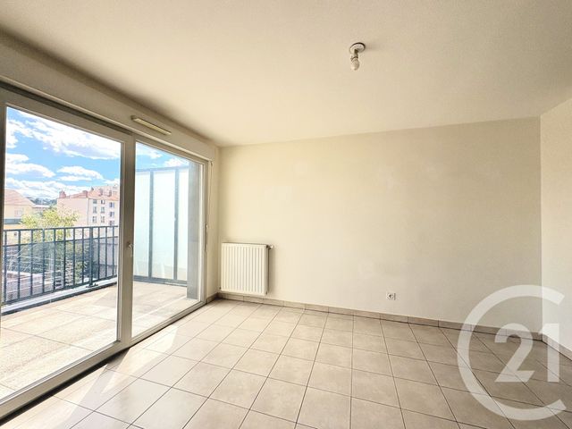 Appartement T2 à vendre - 2 pièces - 41.0 m2 - ST FONS - 69 - RHONE-ALPES - Century 21 K.P.I