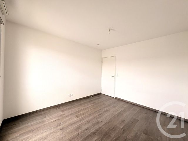 Appartement T2 à vendre - 2 pièces - 41.0 m2 - ST FONS - 69 - RHONE-ALPES - Century 21 K.P.I