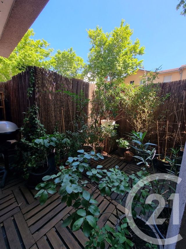 Appartement T2 à vendre - 2 pièces - 54.03 m2 - VENISSIEUX - 69 - RHONE-ALPES - Century 21 K.P.I