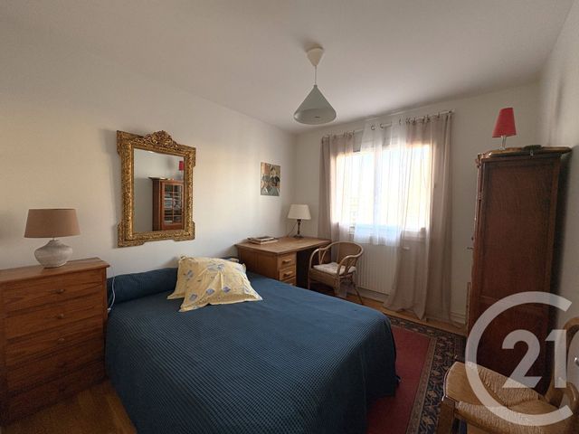 Appartement T4 à vendre - 4 pièces - 88.07 m2 - LYON - 69008 - RHONE-ALPES - Century 21 K.P.I