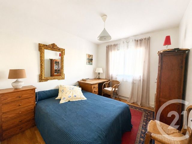 Appartement T4 à vendre - 4 pièces - 88.07 m2 - LYON - 69008 - RHONE-ALPES - Century 21 K.P.I