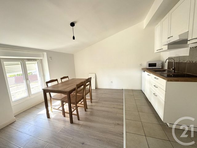 Appartement T2 à louer ST FONS