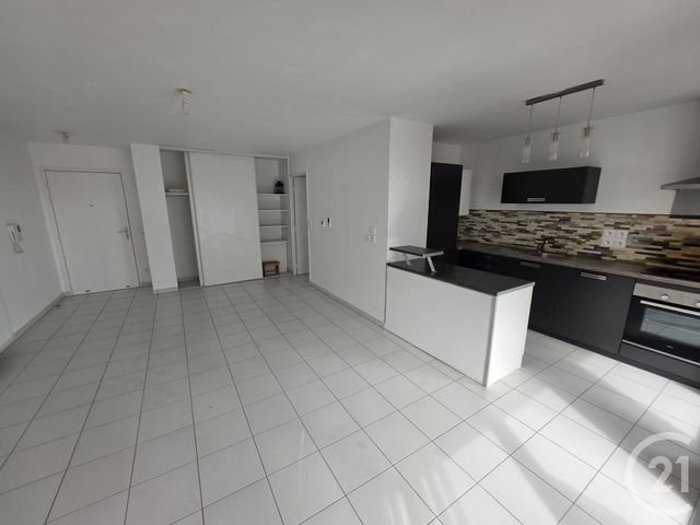 Appartement T3 à vendre ST FONS