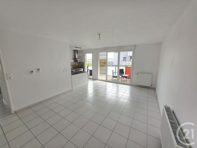 Appartement T3 à vendre - 3 pièces - 66.1 m2 - ST FONS - 69 - RHONE-ALPES - Century 21 K.P.I