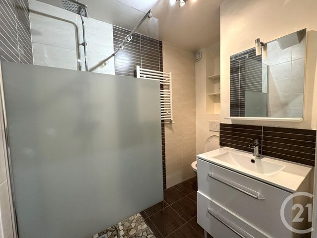 Appartement Duplex à louer - 3 pièces - 51.39 m2 - ST FONS - 69 - RHONE-ALPES - Century 21 K.P.I