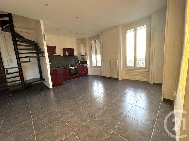 Appartement Duplex à louer ST FONS