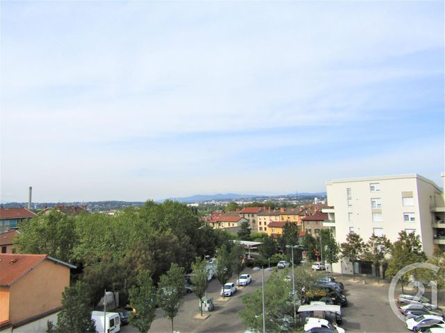 Appartement Duplex à louer - 3 pièces - 51.39 m2 - ST FONS - 69 - RHONE-ALPES - Century 21 K.P.I