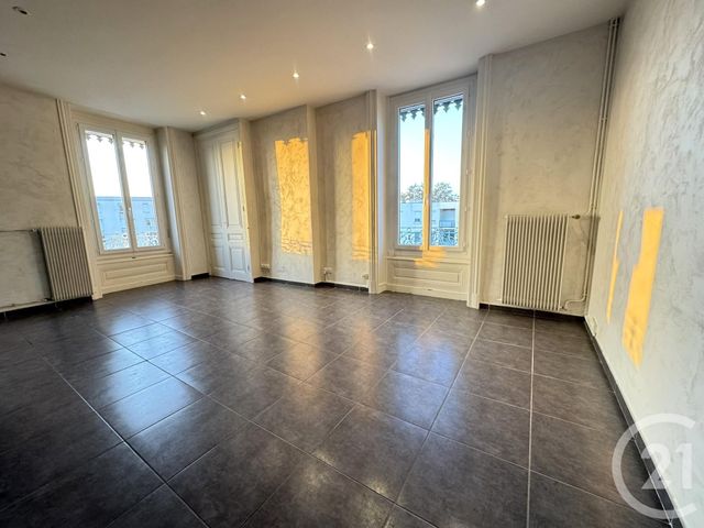 Appartement Duplex à louer - 3 pièces - 51.39 m2 - ST FONS - 69 - RHONE-ALPES - Century 21 K.P.I