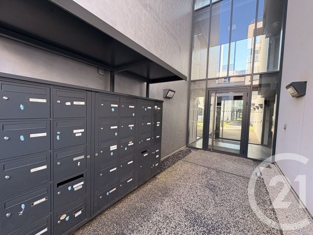 Appartement T2 à vendre - 2 pièces - 44.0 m2 - VENISSIEUX - 69 - RHONE-ALPES - Century 21 K.P.I