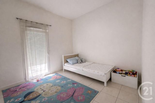 Appartement à vendre - 4 pièces - 84.0 m2 - ST FONS - 69 - RHONE-ALPES - Century 21 K.P.I