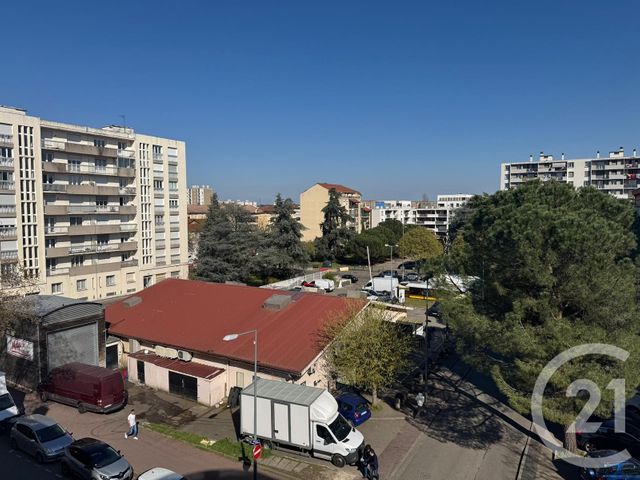 Appartement T3 à vendre - 3 pièces - 69.72 m2 - ST FONS - 69 - RHONE-ALPES - Century 21 K.P.I