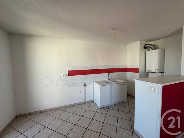 Appartement T3 à vendre - 3 pièces - 69.72 m2 - ST FONS - 69 - RHONE-ALPES - Century 21 K.P.I