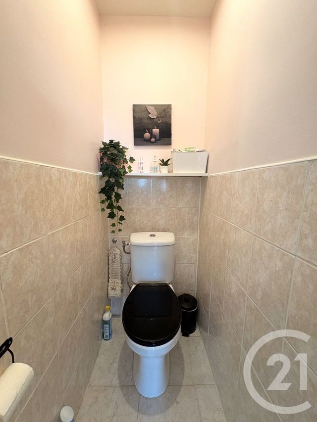 Appartement T3 à vendre - 3 pièces - 68.0 m2 - VENISSIEUX - 69 - RHONE-ALPES - Century 21 K.P.I