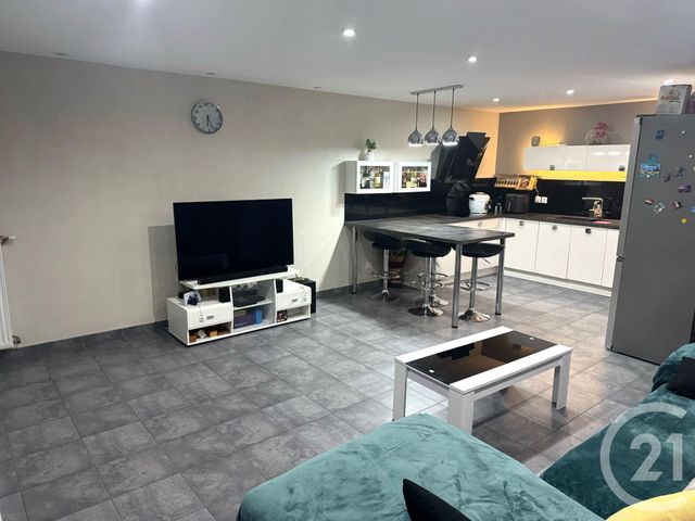 Appartement F5 à louer - 5 pièces - 93.17 m2 - ST FONS - 69 - RHONE-ALPES - Century 21 K.P.I