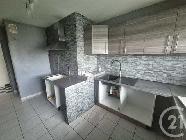 Appartement F5 à vendre - 5 pièces - 95.0 m2 - VENISSIEUX - 69 - RHONE-ALPES - Century 21 K.P.I