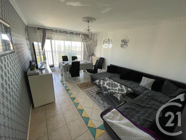 Appartement F5 à vendre - 5 pièces - 95.0 m2 - VENISSIEUX - 69 - RHONE-ALPES - Century 21 K.P.I