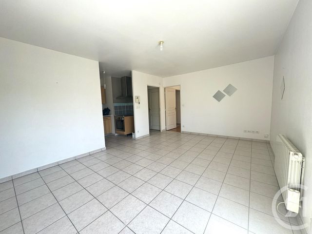 Appartement F2 à louer - 2 pièces - 44.26 m2 - ST FONS - 69 - RHONE-ALPES - Century 21 K.P.I