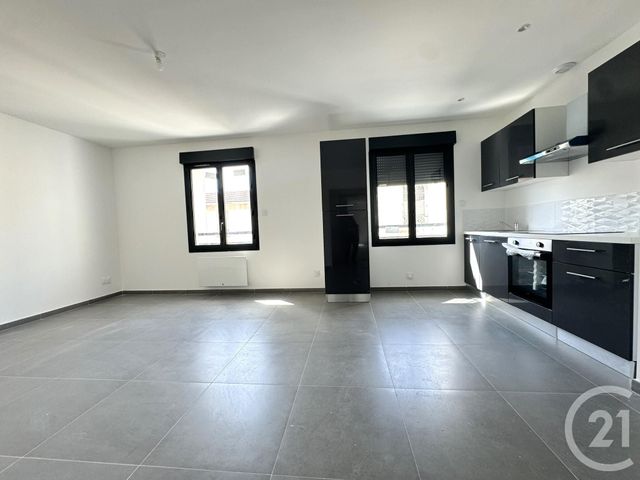 Appartement T2 à louer ST FONS