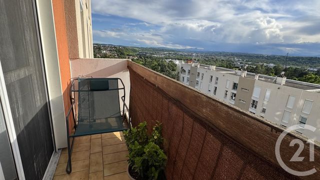 Appartement T4 à vendre - 4 pièces - 77.0 m2 - ST FONS - 69 - RHONE-ALPES - Century 21 K.P.I