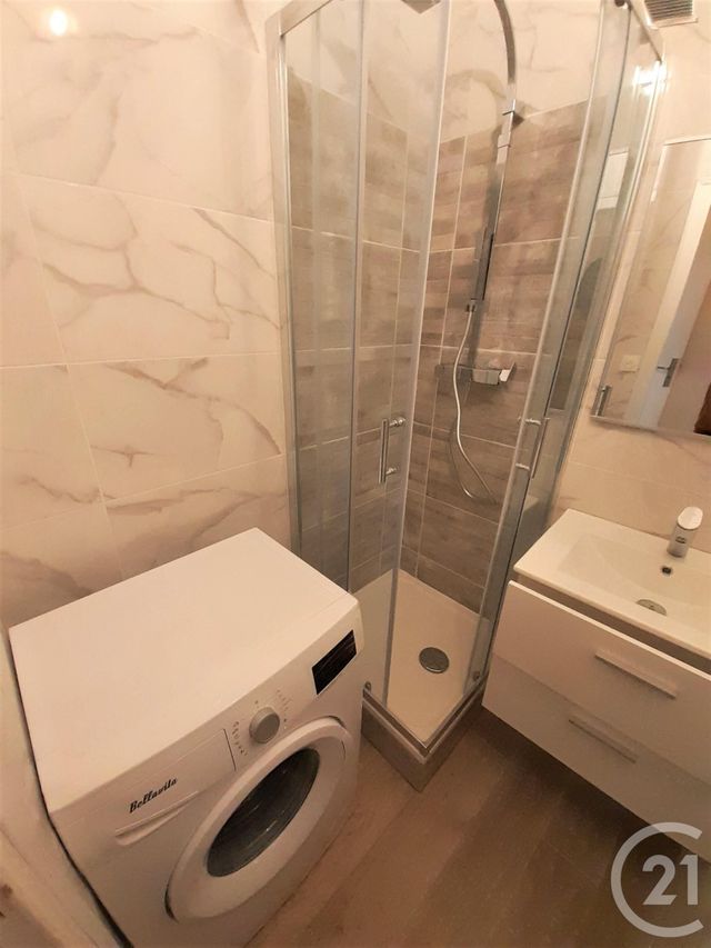 Appartement T2 à louer - 2 pièces - 41.74 m2 - ST FONS - 69 - RHONE-ALPES - Century 21 K.P.I