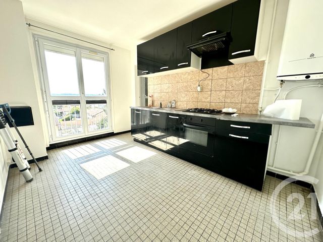 Appartement F3 à louer - 3 pièces - 68.0 m2 - ST FONS - 69 - RHONE-ALPES - Century 21 K.P.I