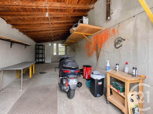 Appartement T3 à vendre - 3 pièces - 77.87 m2 - VENISSIEUX - 69 - RHONE-ALPES - Century 21 K.P.I