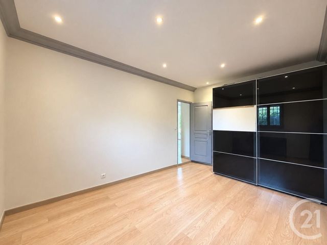 Appartement T3 à vendre - 3 pièces - 77.87 m2 - VENISSIEUX - 69 - RHONE-ALPES - Century 21 K.P.I