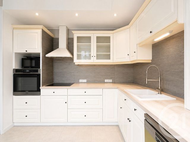 Appartement T3 à vendre - 3 pièces - 77.87 m2 - VENISSIEUX - 69 - RHONE-ALPES - Century 21 K.P.I