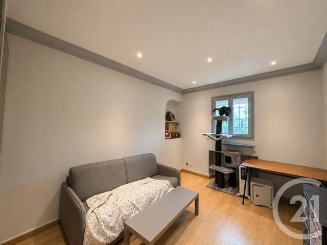 Appartement T3 à vendre - 3 pièces - 77.87 m2 - VENISSIEUX - 69 - RHONE-ALPES - Century 21 K.P.I