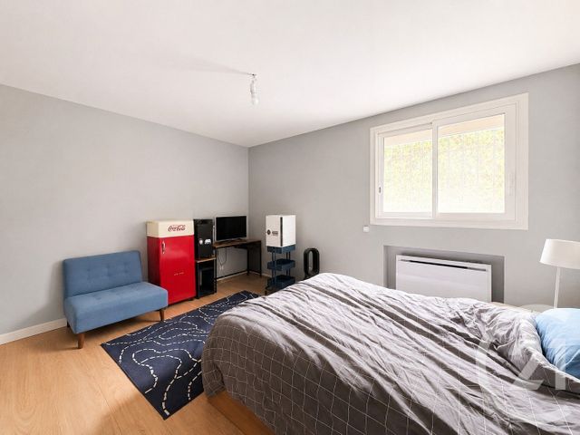 Appartement T3 à vendre - 3 pièces - 77.87 m2 - VENISSIEUX - 69 - RHONE-ALPES - Century 21 K.P.I
