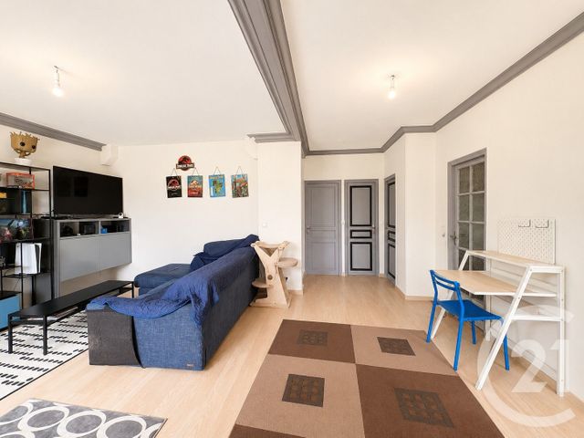 Appartement T3 à vendre - 3 pièces - 77.87 m2 - VENISSIEUX - 69 - RHONE-ALPES - Century 21 K.P.I