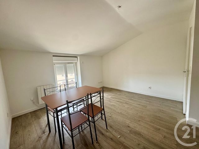 Appartement T2 à louer - 2 pièces - 35.45 m2 - ST FONS - 69 - RHONE-ALPES - Century 21 K.P.I