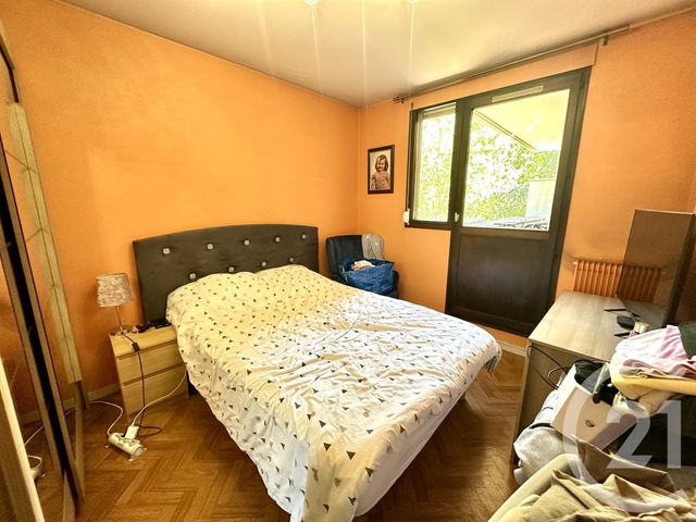 Appartement T4 à louer - 4 pièces - 90.0 m2 - VENISSIEUX - 69 - RHONE-ALPES - Century 21 K.P.I