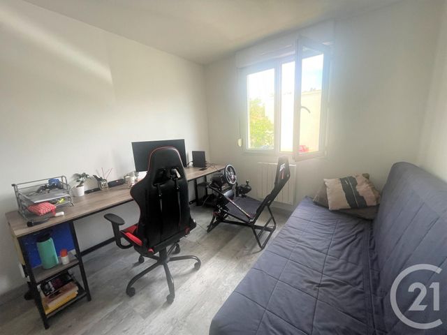 Appartement T3 à louer - 3 pièces - 65.92 m2 - VENISSIEUX - 69 - RHONE-ALPES - Century 21 K.P.I