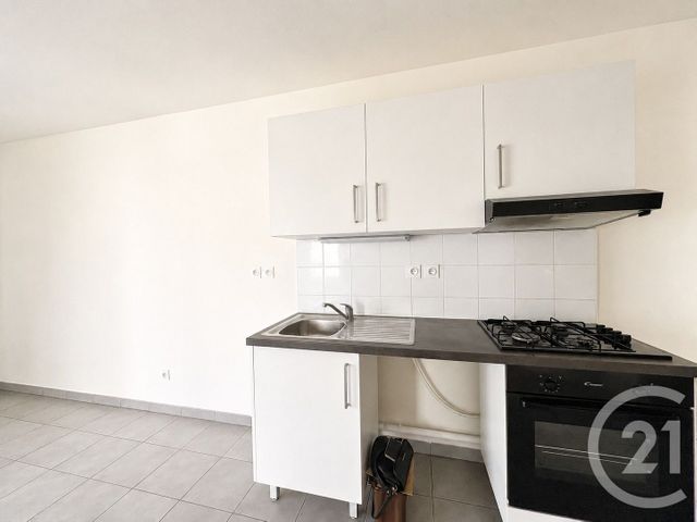 Appartement T3 à vendre - 3 pièces - 62.0 m2 - VENISSIEUX - 69 - RHONE-ALPES - Century 21 K.P.I
