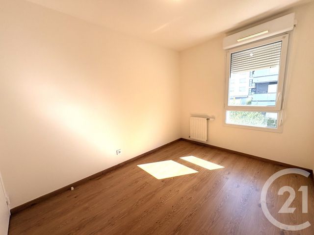 Appartement T3 à vendre - 3 pièces - 62.0 m2 - VENISSIEUX - 69 - RHONE-ALPES - Century 21 K.P.I