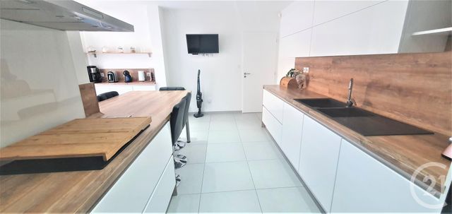 maison à louer - 5 pièces - 109.52 m2 - LE PEAGE DE ROUSSILLON - 38 - RHONE-ALPES - Century 21 K.P.I