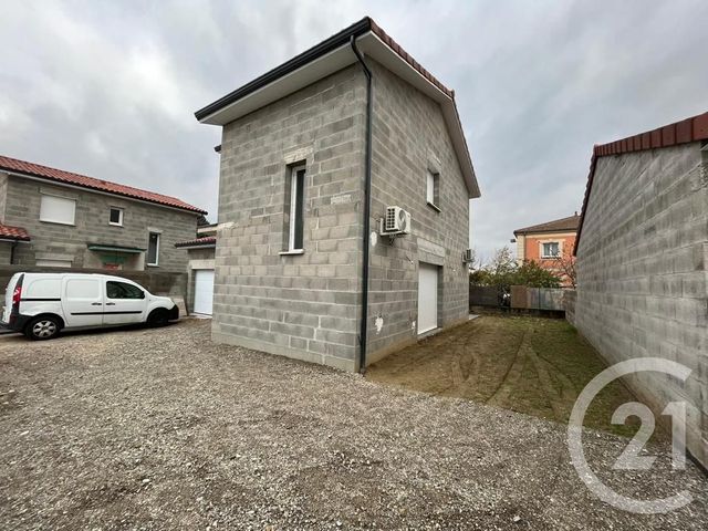 maison à louer - 5 pièces - 109.52 m2 - LE PEAGE DE ROUSSILLON - 38 - RHONE-ALPES - Century 21 K.P.I