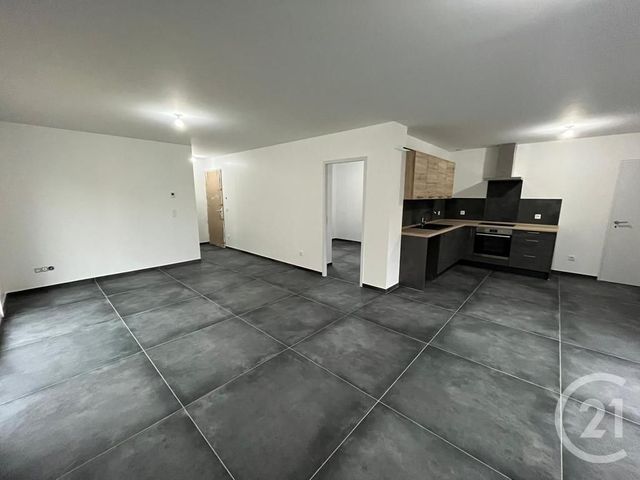 maison à louer - 5 pièces - 109.52 m2 - LE PEAGE DE ROUSSILLON - 38 - RHONE-ALPES - Century 21 K.P.I