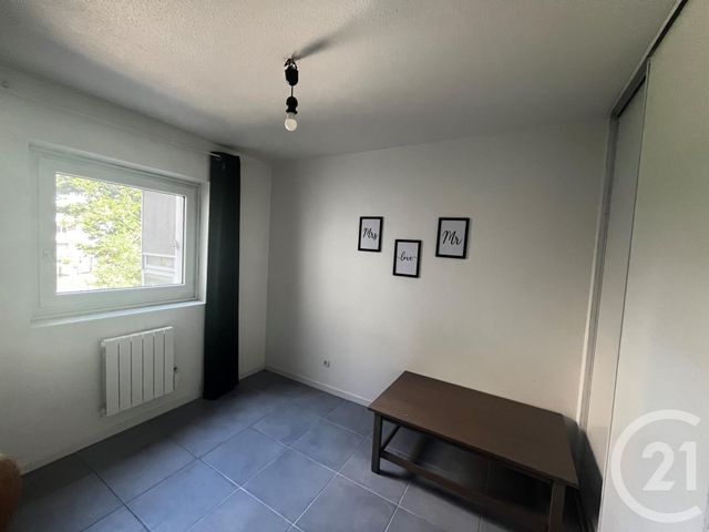 Appartement T4 à louer - 4 pièces - 80.25 m2 - ST FONS - 69 - RHONE-ALPES - Century 21 K.P.I