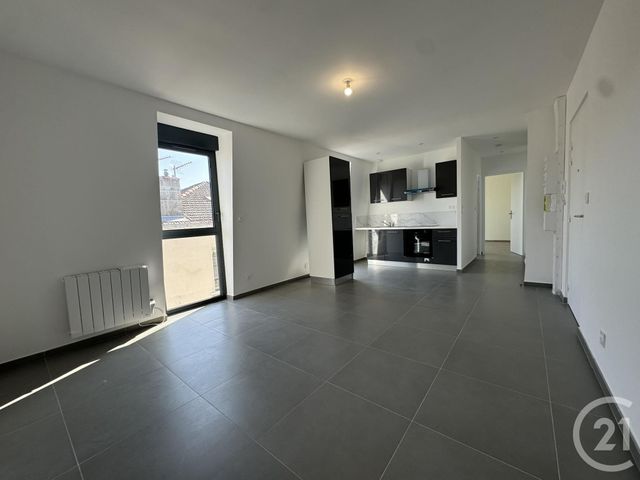 Appartement T2 à louer ST FONS