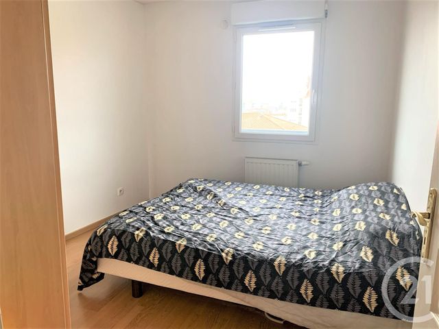 Appartement T5 à louer - 5 pièces - 100.03 m2 - ST FONS - 69 - RHONE-ALPES - Century 21 K.P.I