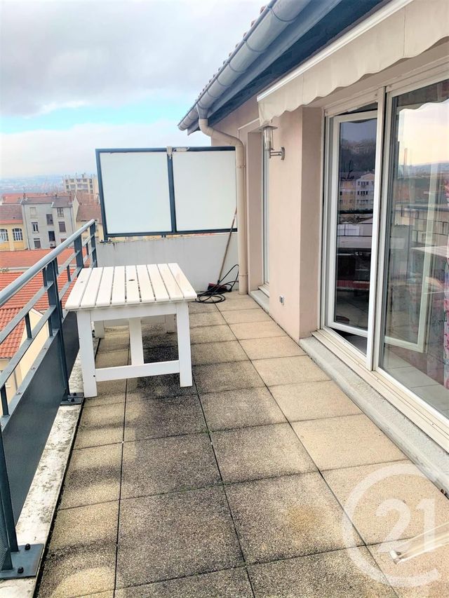 Appartement T5 à louer - 5 pièces - 100.03 m2 - ST FONS - 69 - RHONE-ALPES - Century 21 K.P.I
